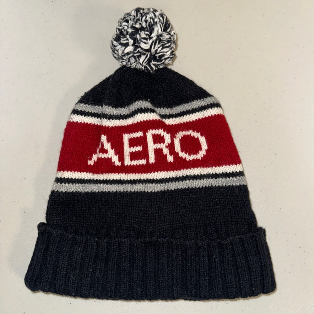 AERO Black Knit Beanie Hat Cap Pom Warm Winter Preppy Red Logo Outdoor Ski Snow